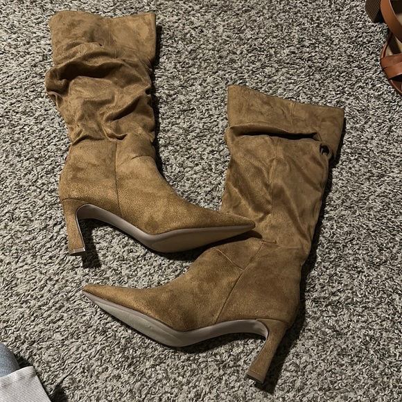 Women’s camel calf height, heel boot - Picture 1 of 3